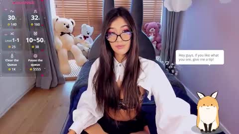 Miayna Silk online show from October 2025 10:25:01 AM