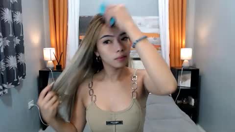 Snapshot of miasmith09 chatting on February 2026 01:09:02 AM Pau and jence online show from February 2026 01:09:02 AM