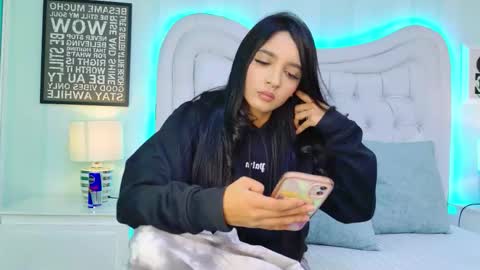 Snapshot of miasweetth chatting on October 2025 08:29:02 PM Mia Sweetth online show from October 2025 08:29:02 PM