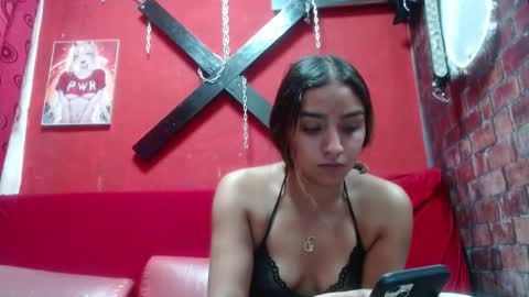 Mariana online show from October 2025 02:50:01 PM