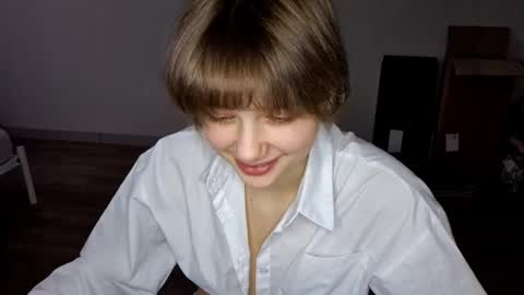 Luna online show from November 2025 07:14:01 AM