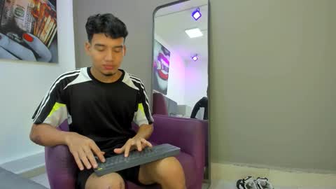 Snapshot of michael__ross chatting on January 2026 11:34:02 AM Michael Ross online show from January 2026 11:34:02 AM