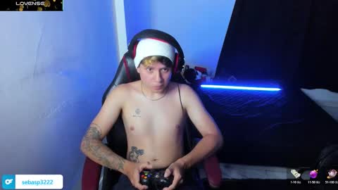 michael independent model  online show from October 2025 01:08:02 AM