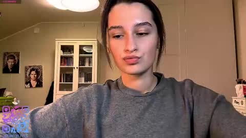 Snapshot of michael_pors chatting on December 2025 04:12:02 PM Emily online show from December 2025 04:12:02 PM