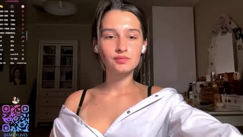 Snapshot of michael_pors chatting on January 2026 07:11:01 PM Emily online show from January 2026 07:11:01 PM