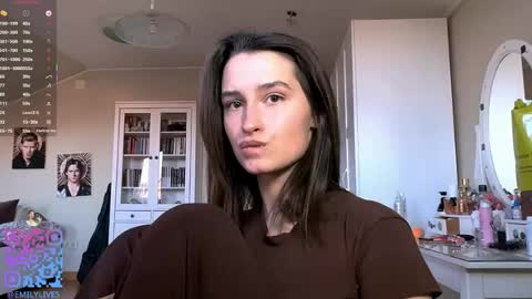 Snapshot of michael_pors chatting on February 2026 02:18:01 PM Emily online show from February 2026 02:18:01 PM
