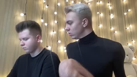 Snapshot of michael_sexdevil chatting on January 2025 05:27:02 PM michael_sexdevil online show from January 2025 05:27:02 PM