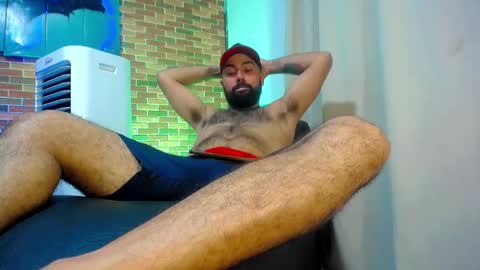 MICHAEL online show from November 2025 12:35:02 AM