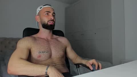 Snapshot of michaelevansx chatting on February 2026 08:38:01 PM MichaelEvansx online show from February 2026 08:38:01 PM