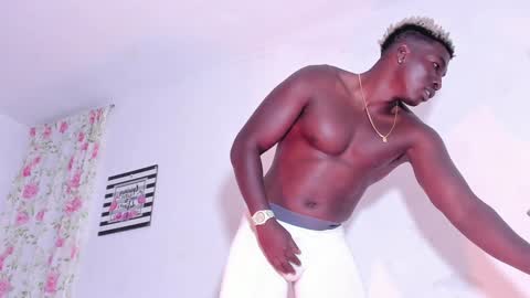 Michaell online show from December 2024 12:34:01 AM