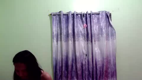 My name is Kel 18. 53 short and petite... online show from December 2024 10:24:01 AM