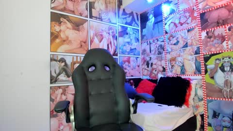 michel_lopez18 online show from February 2025 11:02:01 AM