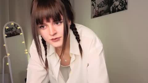 Michele online show from February 2026 01:17:01 PM