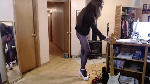 Michelle online show from May 2026 10:22:01 AM