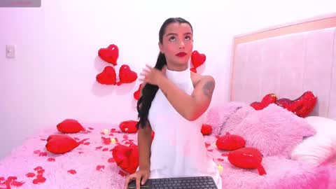 Snapshot of michelle_madson_ chatting on February 2025 01:29:01 PM michelle_madson_ online show from February 2025 01:29:01 PM