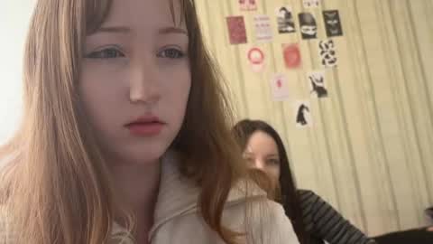 Snapshot of michelle_neely chatting on September 2025 09:23:02 AM michelle_neely online show from September 2025 09:23:02 AM