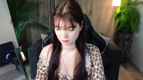 Snapshot of michelle_vasquez chatting on May 2026 09:22:02 PM Michelle online show from May 2026 09:22:02 PM