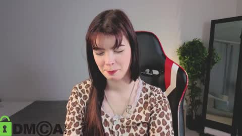 Snapshot of michelle_vasquez chatting on May 2026 10:36:01 PM Michelle online show from May 2026 10:36:01 PM