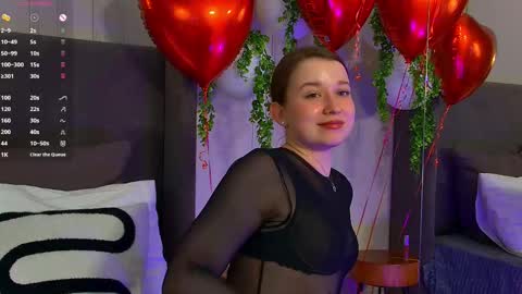 Snapshot of michellehaynes chatting on February 2025 08:36:02 PM michelle online show from February 2025 08:36:02 PM