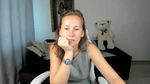 Snapshot of michellewoitsik chatting on June 2026 03:29:02 AM Michelle online show from June 2026 03:29:02 AM