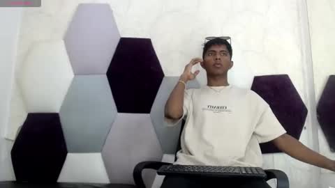 Mick storm online show from February 2026 07:21:01 PM