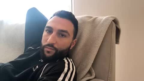 micka695 online show from February 2026 01:03:02 PM