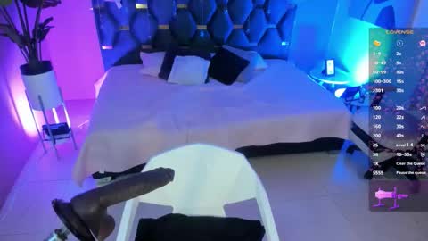 Micki online show from December 2025 11:16:02 AM