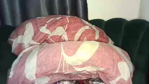 Snapshot of midnight_goddess chatting on September 2025 06:34:01 PM Kelly online show from September 2025 06:34:01 PM