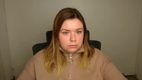 Mariana online show from October 2025 06:19:02 AM