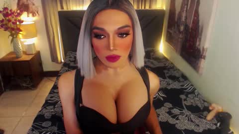 KATE online show from September 2025 07:41:01 AM