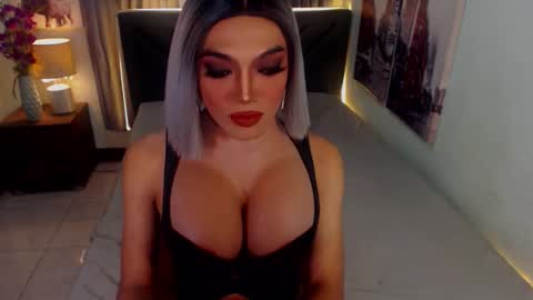 KATE online show from October 2025 06:23:02 AM