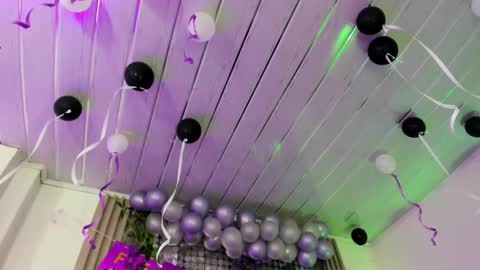 midory_ online show from November 2025 04:55:02 AM