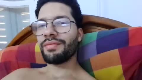 Snapshot of midoumas1 chatting on December 2024 03:04:01 PM Sam online show from December 2024 03:04:01 PM