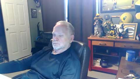 midwestdad09 online show from May 2026 04:48:02 PM