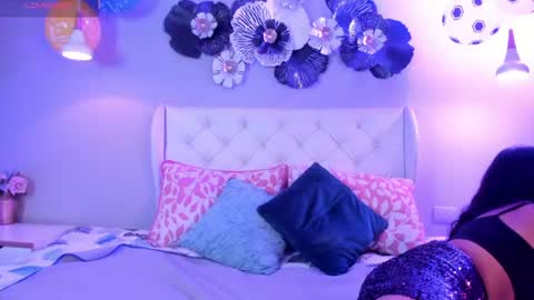 miel_ambar online show from July 2026 07:38:02 PM