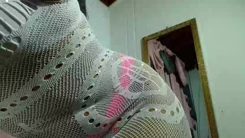 mielsquirt online show from October 2025 08:55:01 AM