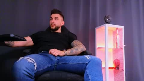 MightyAaron online show from February 2025 12:00:02 PM