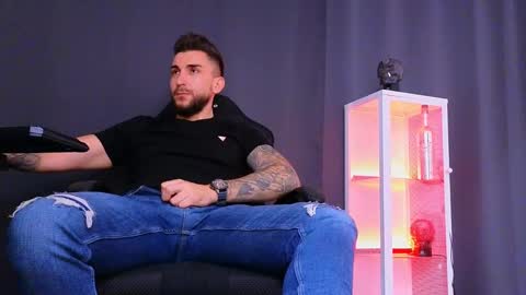 MightyAaron online show from February 2025 06:09:02 AM