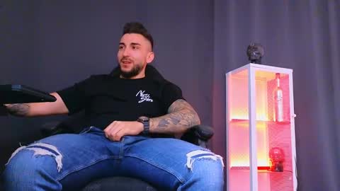 MightyAaron online show from February 2025 06:06:02 AM