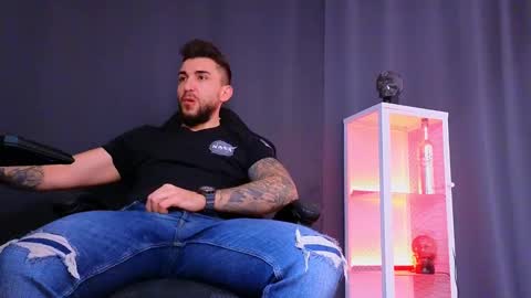 MightyAaron online show from March 2025 02:51:02 AM