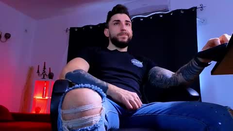 MightyAaron online show from December 2025 07:36:02 AM