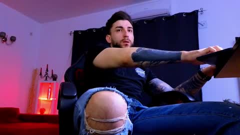 MightyAaron online show from March 2026 03:54:02 AM