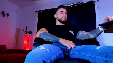 MightyAaron online show from July 2026 03:03:02 PM