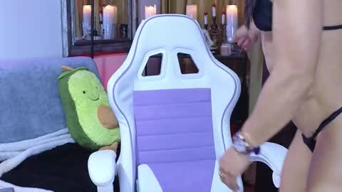 Laura online show from March 2026 12:58:02 AM