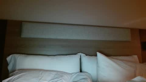 Miggy online show from February 2026 06:53:01 AM