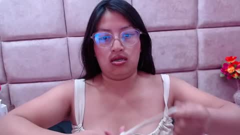 Snapshot of miha_smith chatting on January 2025 09:32:01 AM Miha online show from January 2025 09:32:01 AM