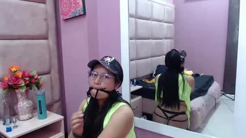Snapshot of miha_smith chatting on January 2025 09:51:02 AM Miha online show from January 2025 09:51:02 AM