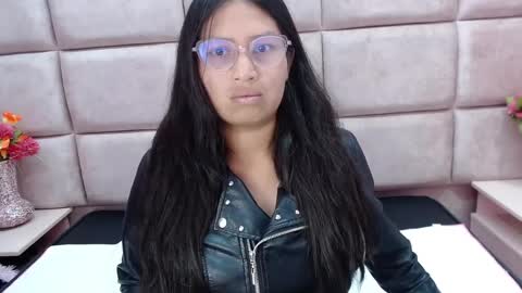 Snapshot of miha_smith chatting on February 2025 02:33:02 AM Miha online show from February 2025 02:33:02 AM