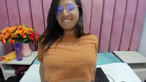 Snapshot of miha_smith chatting on September 2025 03:11:01 AM Miha online show from September 2025 03:11:01 AM