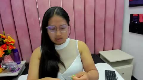Snapshot of miha_smith chatting on October 2025 04:24:02 AM Miha online show from October 2025 04:24:02 AM
